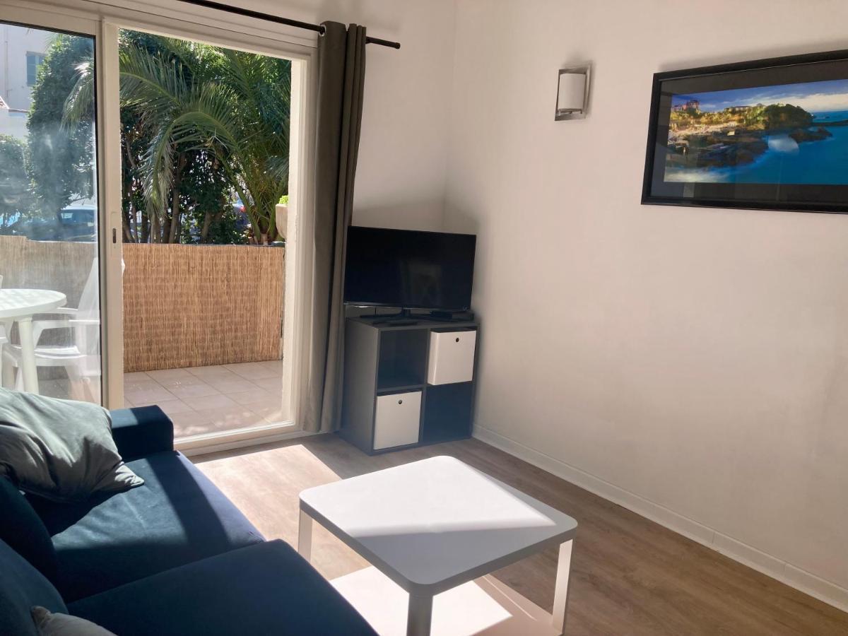 Charming 1 Bedroom Flat, Center With Pool And Car Park Appartement *