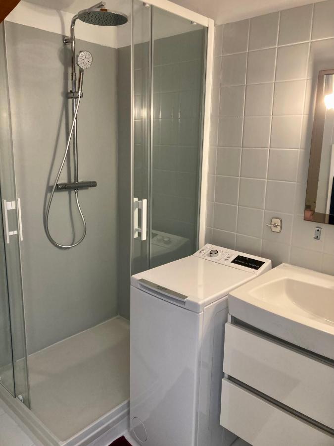 Charming 1 Bedroom Flat, Center With Pool And Car Park