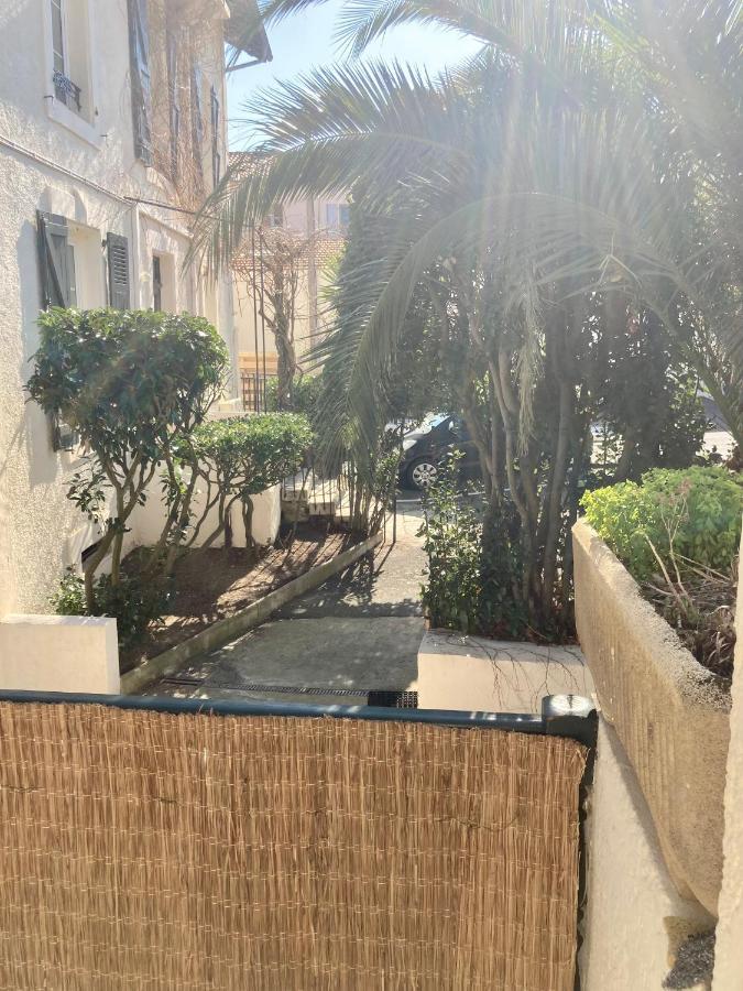 Charming 1 Bedroom Flat, Center With Pool And Car Park *